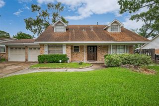 13351 Oak Leaf Lane, Houston, TX 77015