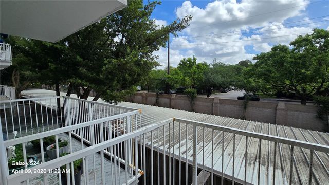2601 Bellefontaine Street B219, Houston, TX 77025