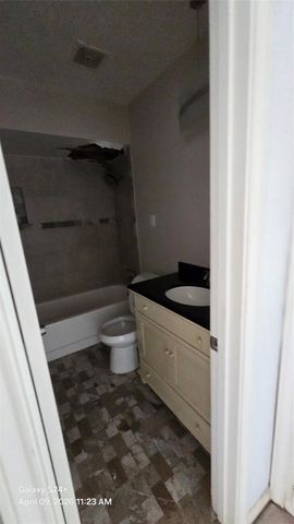 2601 Bellefontaine Street B219, Houston, TX 77025