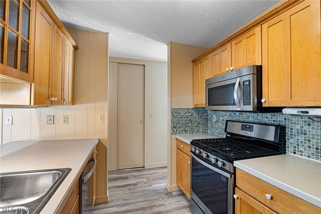 17338 Ridge Creek Road, Strongsville, OH 44136