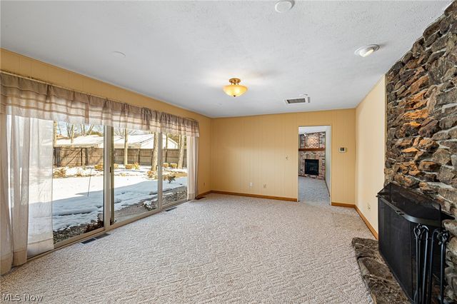 17338 Ridge Creek Road, Strongsville, OH 44136