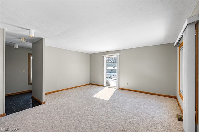 17338 Ridge Creek Road, Strongsville, OH 44136