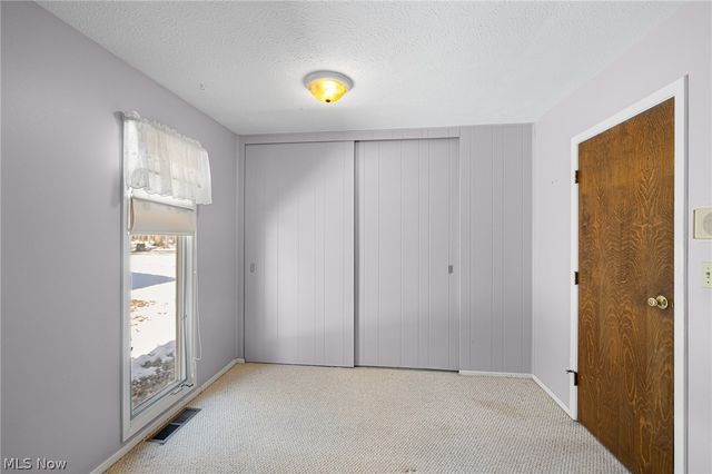 17338 Ridge Creek Road, Strongsville, OH 44136