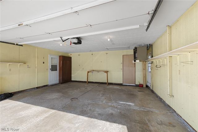 17338 Ridge Creek Road, Strongsville, OH 44136