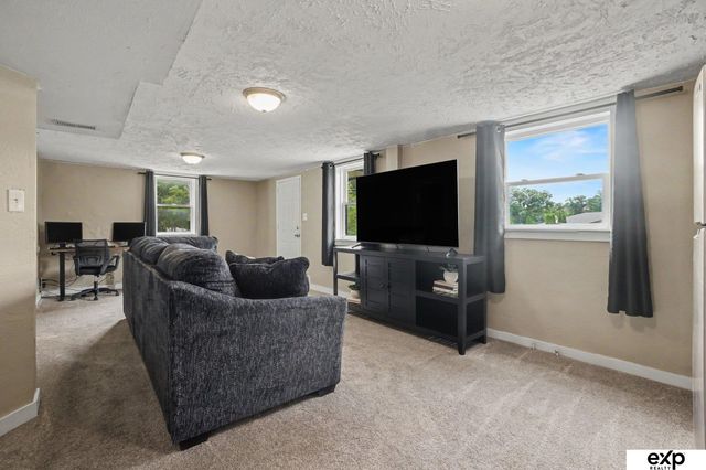730 S 10th Street, Plattsmouth, NE 68048