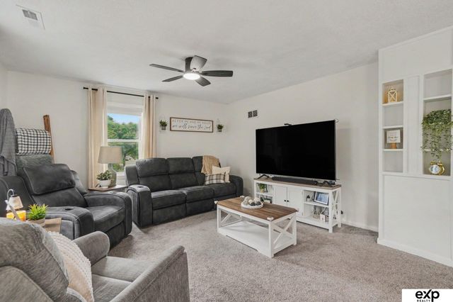 730 S 10th Street, Plattsmouth, NE 68048