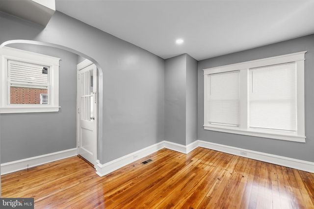 30 N RIDGEWAY AVE, Glenolden, PA 19036