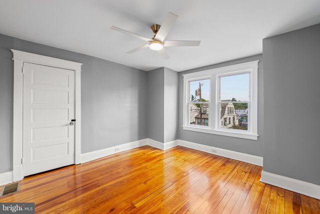 30 N RIDGEWAY AVE, Glenolden, PA 19036