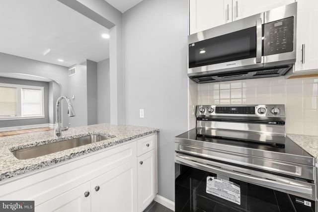 30 N RIDGEWAY AVE, Glenolden, PA 19036