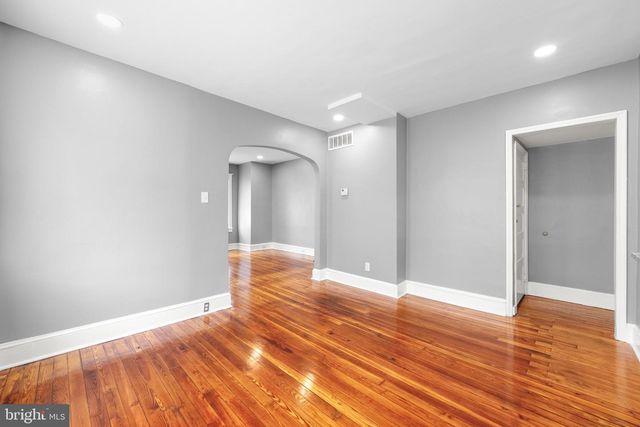 30 N RIDGEWAY AVE, Glenolden, PA 19036