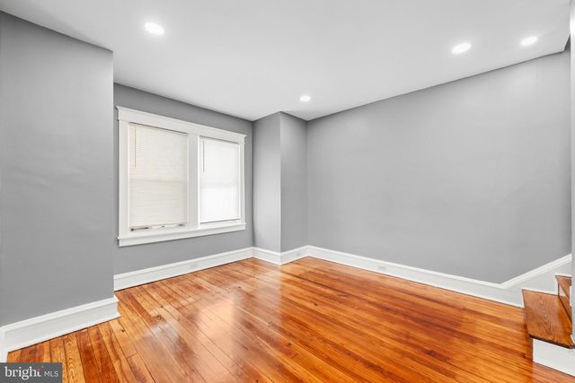 30 N RIDGEWAY AVE, Glenolden, PA 19036