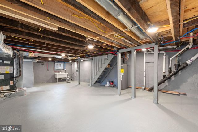 30 N RIDGEWAY AVE, Glenolden, PA 19036