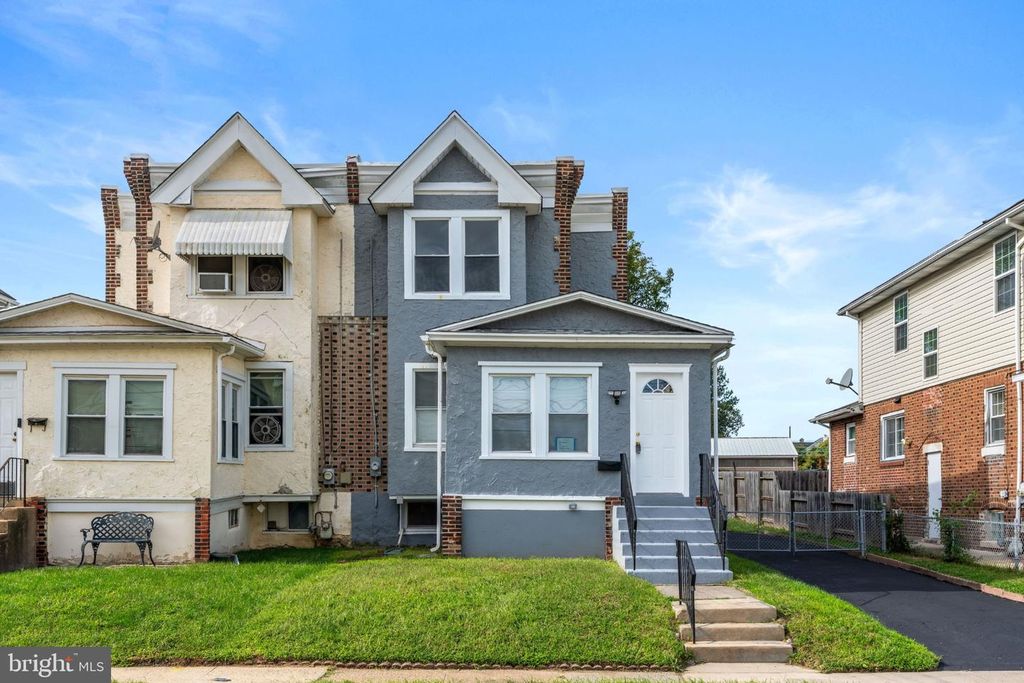 30 N RIDGEWAY AVE, GLENOLDEN, PA 19036 — exterior