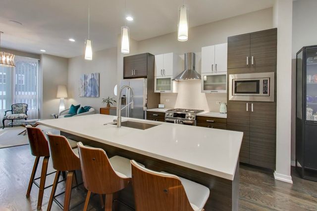 1632 W Ohio Street, Chicago, IL 60622