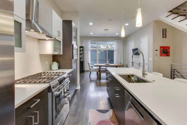 1632 W Ohio Street, Chicago, IL 60622