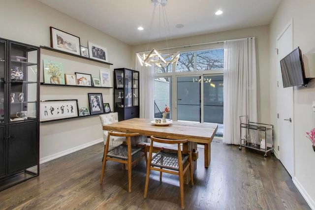 1632 W Ohio Street, Chicago, IL 60622