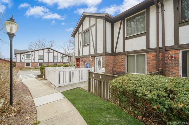 103 Birchwood Road, Medford, NY 11763