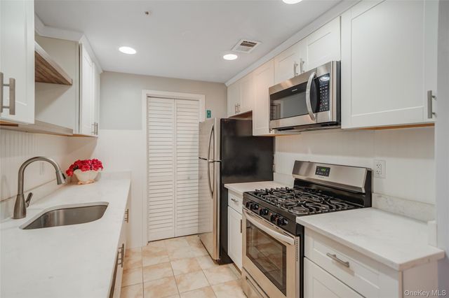 103 Birchwood Road, Medford, NY 11763