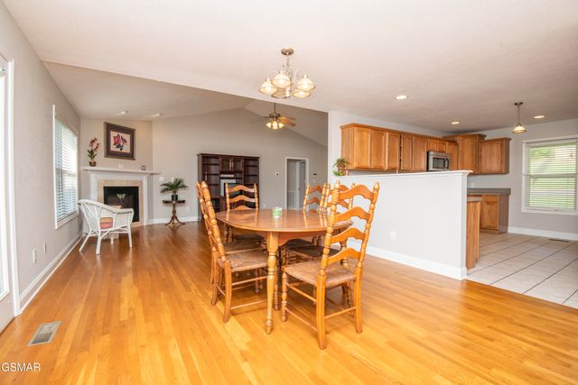 1616 Ellis Woods Loop, Sevierville, TN 37876