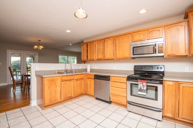 1616 Ellis Woods Loop, Sevierville, TN 37876