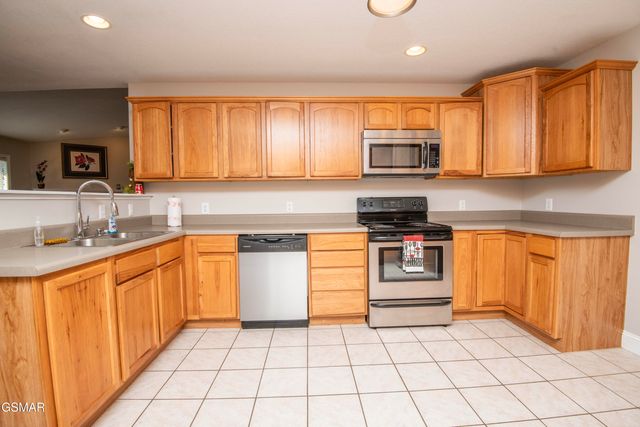 1616 Ellis Woods Loop, Sevierville, TN 37876