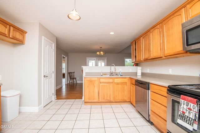 1616 Ellis Woods Loop, Sevierville, TN 37876