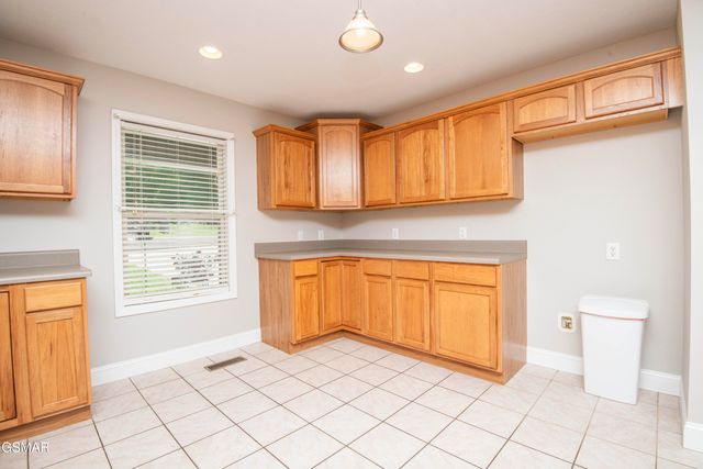 1616 Ellis Woods Loop, Sevierville, TN 37876