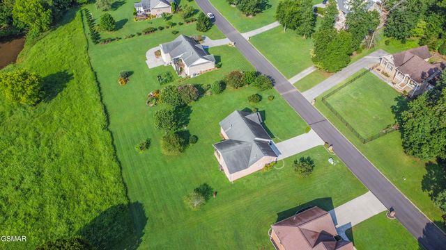 1616 Ellis Woods Loop, Sevierville, TN 37876