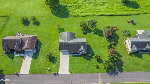 1616 Ellis Woods Loop, Sevierville, TN 37876
