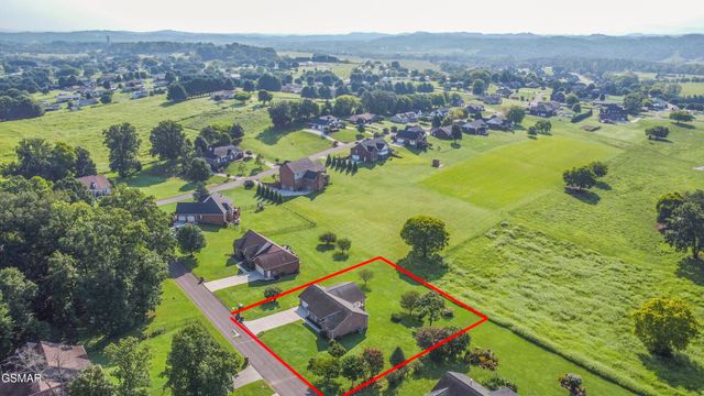 1616 Ellis Woods Loop, Sevierville, TN 37876