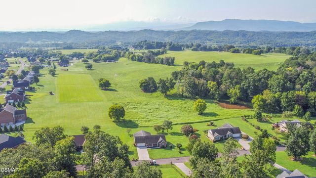 1616 Ellis Woods Loop, Sevierville, TN 37876