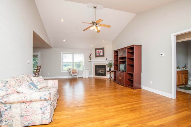 1616 Ellis Woods Loop, Sevierville, TN 37876