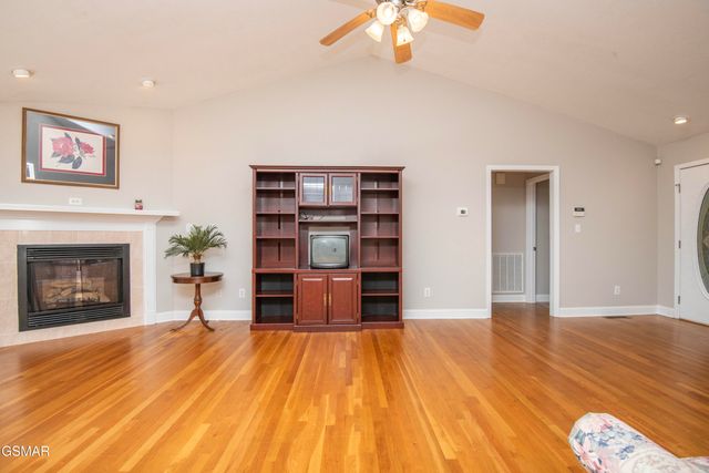 1616 Ellis Woods Loop, Sevierville, TN 37876