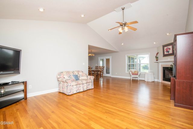 1616 Ellis Woods Loop, Sevierville, TN 37876