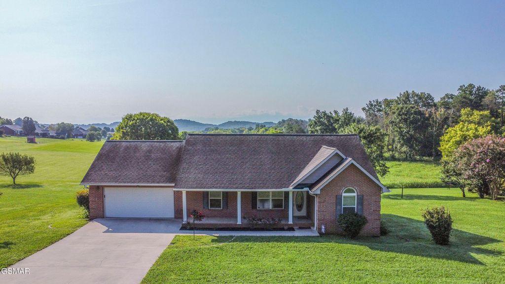 1616 Ellis Woods Loop, Sevierville, TN 37876