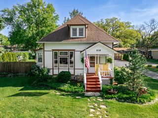 439 W Grant Highway, Marengo, IL 60152