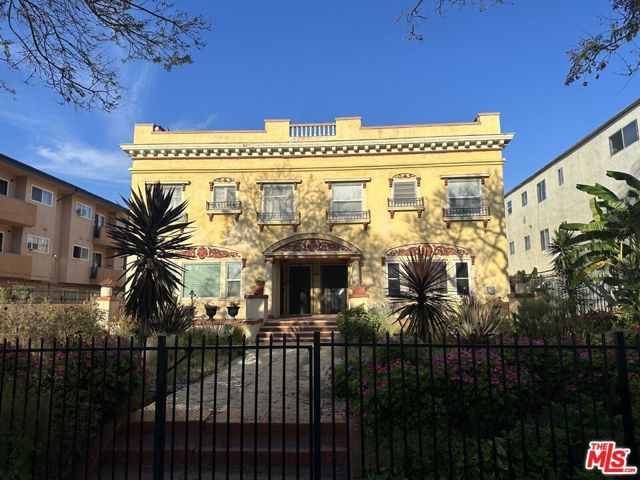 1404 S St. Andrews Place, Los Angeles, CA 90019