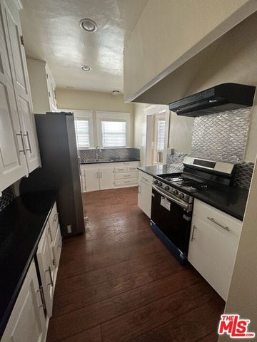 1404 S St. Andrews Place, Los Angeles, CA 90019