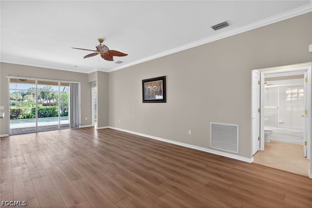 9550 Hemingway LN, Fort Myers, FL 33913