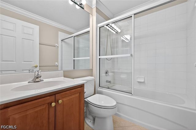 9550 Hemingway LN, Fort Myers, FL 33913