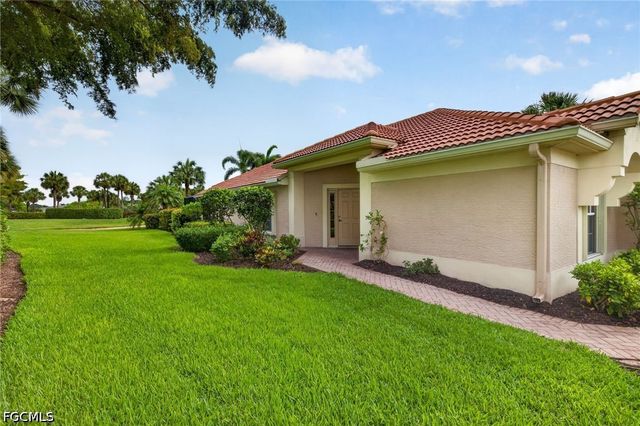 9550 Hemingway LN, Fort Myers, FL 33913
