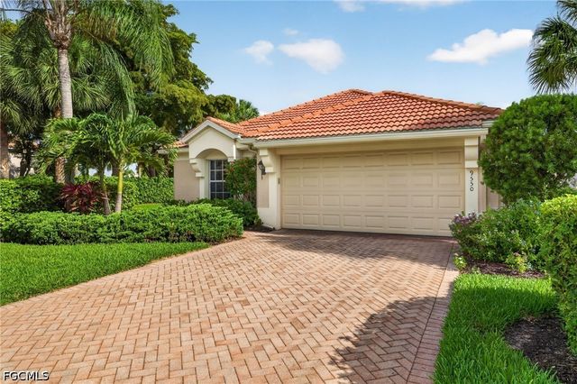 9550 Hemingway LN, Fort Myers, FL 33913