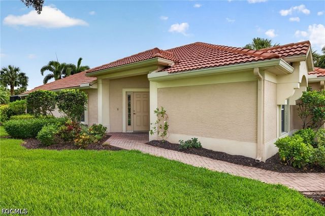 9550 Hemingway LN, Fort Myers, FL 33913