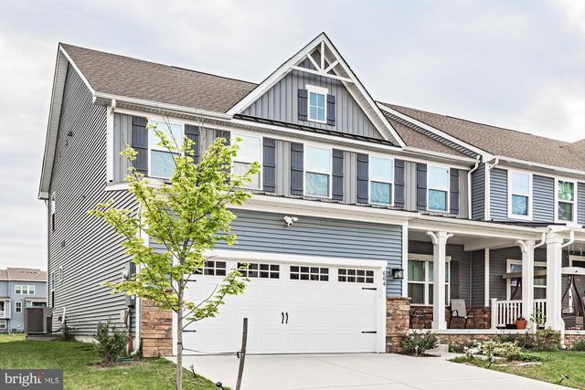 604 LONGLEAF DR, Newark, DE 19702