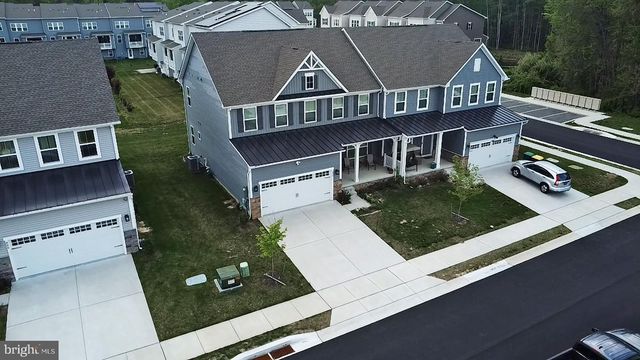 604 LONGLEAF DR, Newark, DE 19702