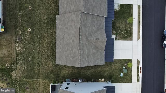 604 LONGLEAF DR, Newark, DE 19702