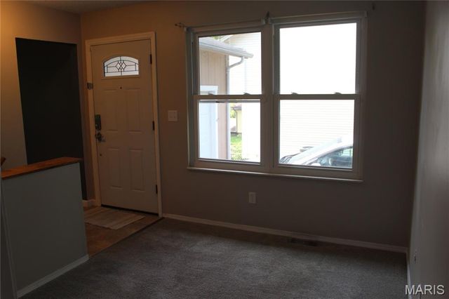3678 Falcon Avenue, Bridgeton, MO 63044