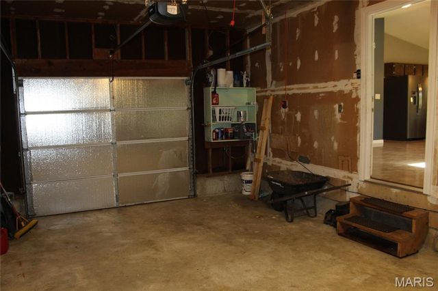 3678 Falcon Avenue, Bridgeton, MO 63044