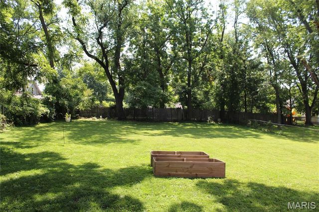 3678 Falcon Avenue, Bridgeton, MO 63044