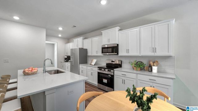12919 HILLMAN LANE, Lake View, AL 35111